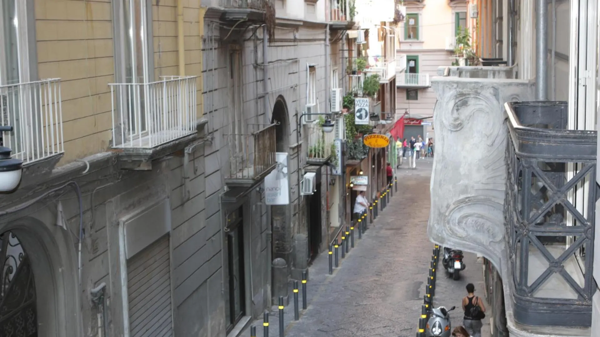 Loft Piazza Trieste E Trento نابولي